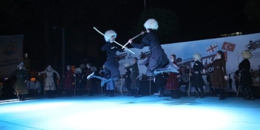 kafkas-halk-oyunlari-golcukte-resital-sunacak-SEFwKf9I.jpg