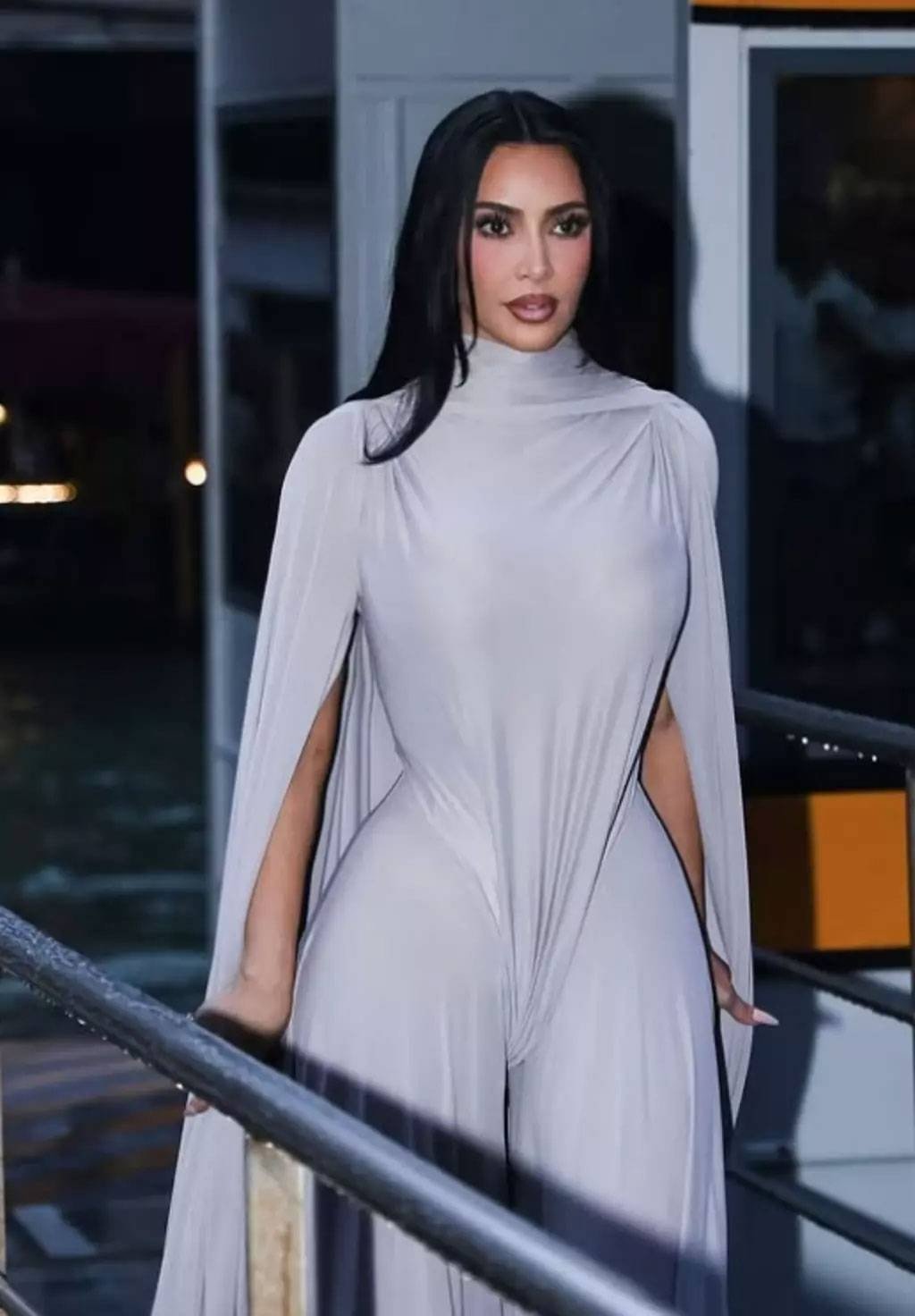 Kim Kardashian'ın Cesur Moda Tercihi Gündem Oldu