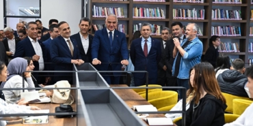 2025te-kutuphanelerde-26-milyonu-askin-kitap-halkla-bulustu-bakan-ersoy-yeni-yil-hedeflerine-iliskin-9WQKzgSY.jpg