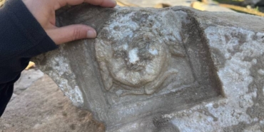 bartindaki-antik-kentte-gulumseyen-medusa-figuru-bulundu-HjcktUOK.jpg