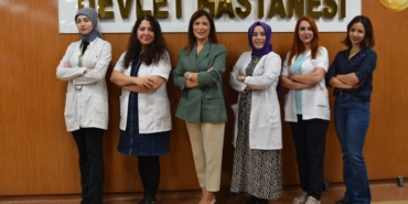bitliste-kadin-doktorlar-hastalari-sagligina-kavusturmak-icin-mesai-harciyor-AD9yTYgB.jpg