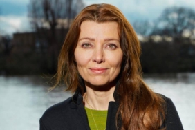 elif-safak-ingiliz-kraliyet-edebiyat-cemiyetinin-yeni-baskani-oldu-HliZ2iG6.jpg