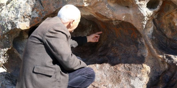 Kayseri’de Neolitik Çağ izleri: İnsan figürlü kaya resimleri bulundu; “Gönül ister ki Göbeklitepe ile çağdaş olsun”