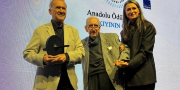 murat-mungana-baksi-kultur-sanat-vakfidan-edebiyat-odulu-qg9SNcEj.jpg