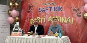 saftirik-gregin-gunlugu-serisinin-yazari-jeff-kinney-cocuk-edebiyati-hakkinda-konustu-kitaplar-baska-dunyalara-DWzYxm2Y.jpg