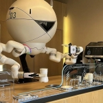 urdunde-yeni-bir-kafe-burada-kahveleri-robot-barista-hazirliyor-MXLgcvOT.webp
