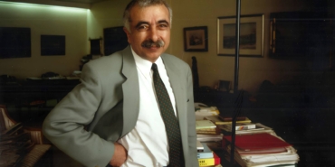 yayinci-nazar-buyum-vefatinin-birinci-yil-donumunde-aniliyor-FwLAtCk7.jpg