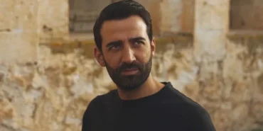 uzak-sehirin-demiri-ferit-kayadan-taharet-muslugu-isyani-avrupa-iyi-hos-da-54dvjQzE.webp