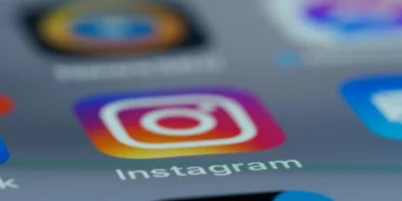 rusyada-instagram-logosu-kullanan-site-sahibine-15-gun-hapis-cezasi-qPLCNyP9.webp