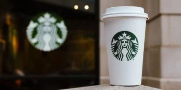 Starbucks Kuzey Amerika Bölgesinde Bulunan Yaklaşık 250 Şubesini Kapatma Kararı Aldı