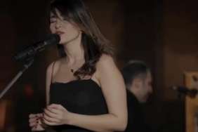 İran'da Başörtüsüz Konser Veren Parastoo Ahmadi'nin Kırbaç Cezası Onandı