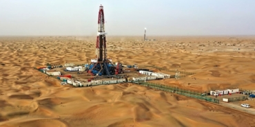 Taklamakan Çölü'nde 8 Bin Metre Derinlikten Petrol ve Doğal Gaz Çıkarıldı